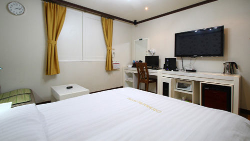 Cherbourg Hotel Cheonan Eksteriør billede