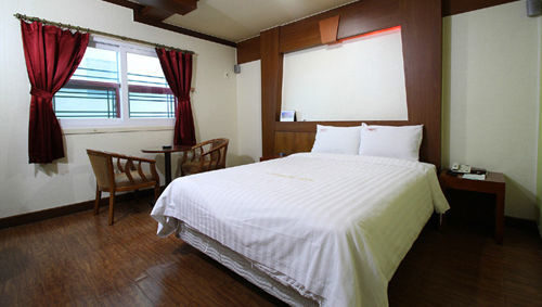 Cherbourg Hotel Cheonan Eksteriør billede
